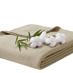 Madison Park Lightweight Breathable Cooling Blanket, Twin - Khaki NWT